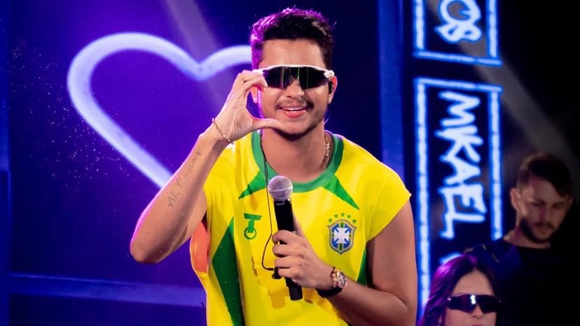 helloaracaju's tweet photo. 🚨ATENÇÃO! Henry Freitas, Mikael Santos e Maysa Reis comandam Arraiá da Copa neste Domingo na Orla! ESTÃO PRONTOS?! 🥵🇧🇷 https://t.co/uceNROKtlm