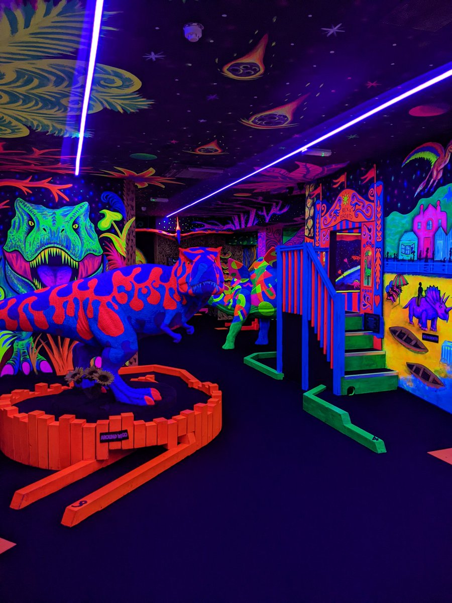 newtscott89's tweet photo. Did glow golf today https://t.co/X4bNYIxGmX
