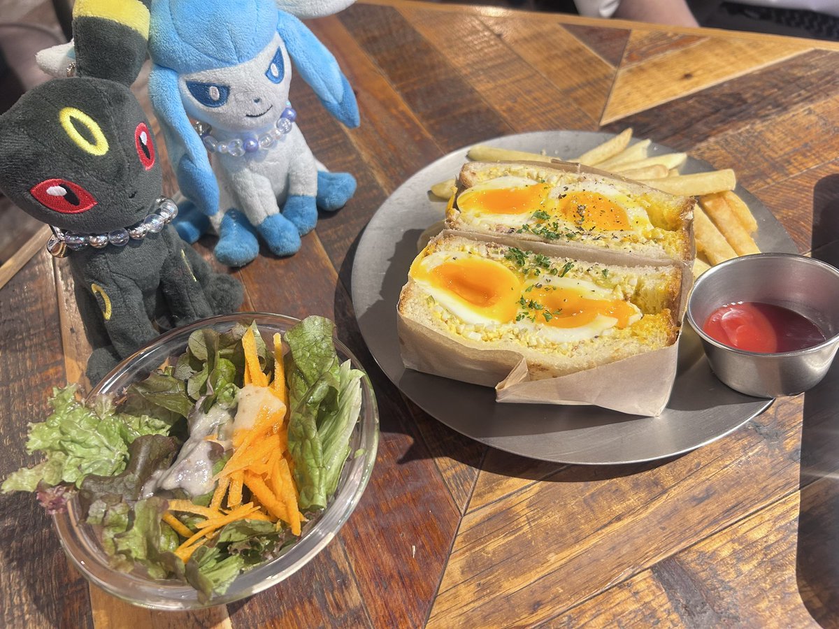 lon_0471's tweet photo. 先週末行ったカフェサイコーだった🍳💛
半熟たまごサンド🥚ティーソーダも超美味しかった！ https://t.co/CbberOhTM8