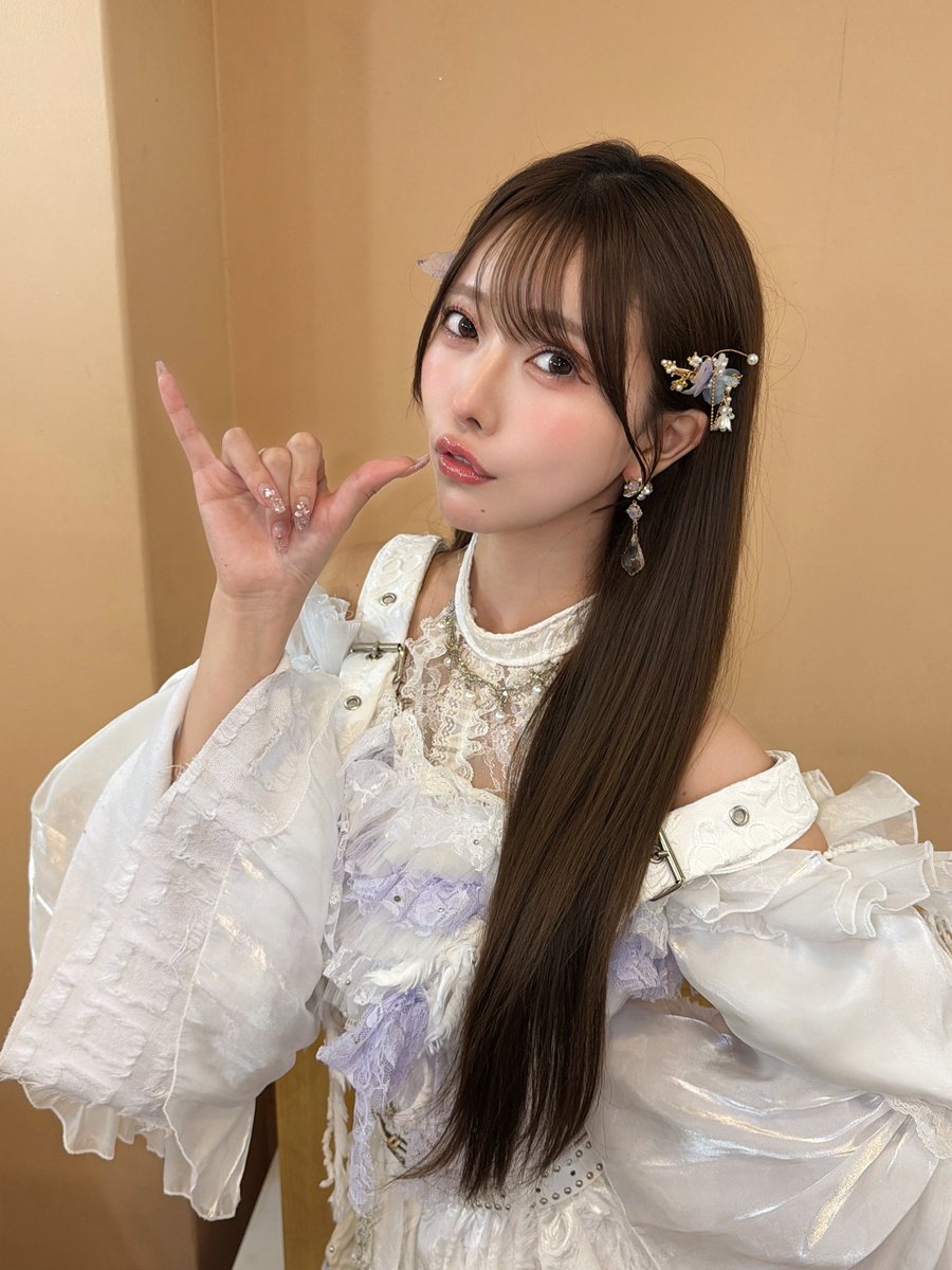 Post by 雪乃椛鈴@10/5 Zepp DiverCity on X: ちゅ！