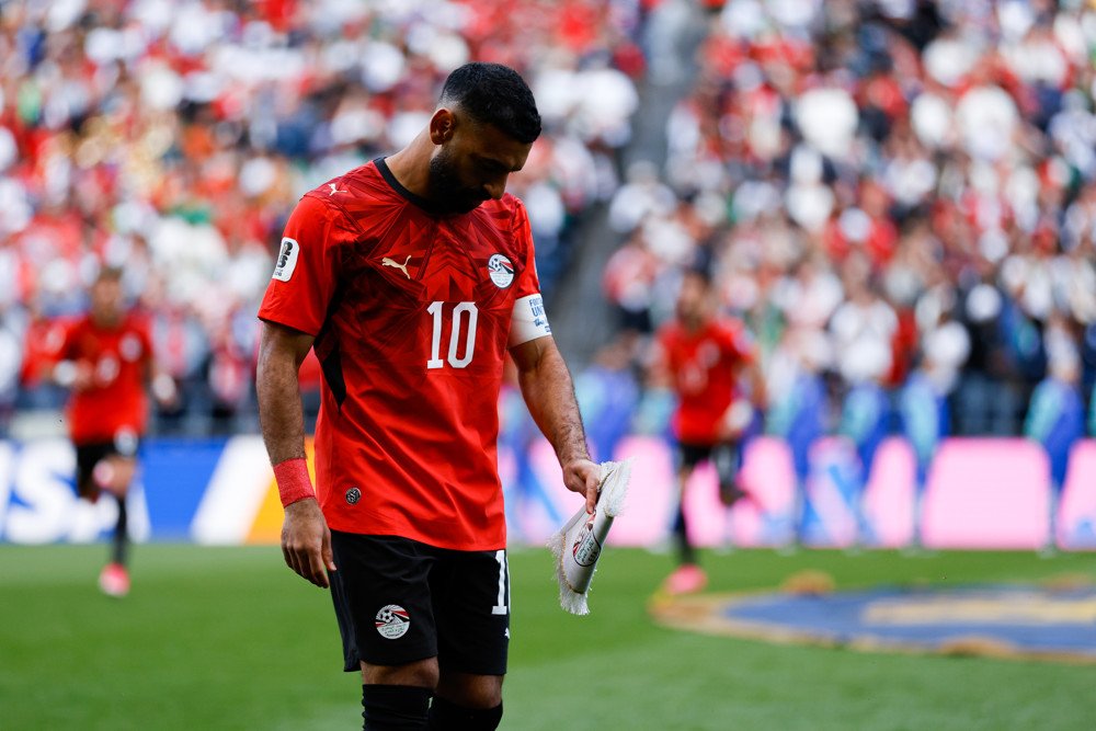 SICscore's tweet photo. World Cup Injury Tracker:

• Salah (Egypt): Hamstring, status in doubt vs Australia
• Christian Pulisic (US): Good to go tonight
• Nico Williams &amp; Yeremy Pino (Spain): doubtful vs Austria
• Reece James &amp; Quansah (England): Doubtful Wednesday

Full details 👇 https://t.co/DtVzNWurZc