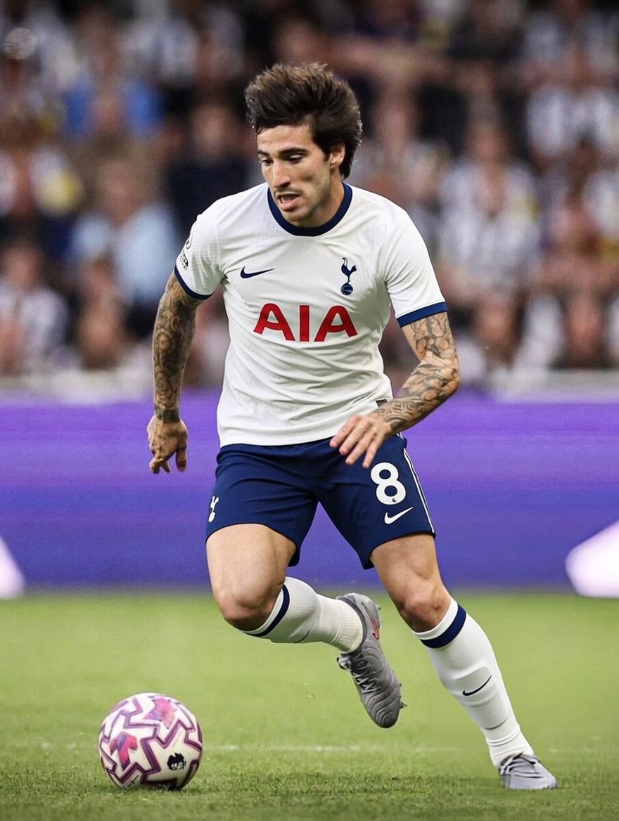 CuriosidadesPRL's tweet photo. Sandro Tonali recusou uma transferência para o Manchester City. 

Ele quer jogar no Tottenham. 

O acordo é iminente. 

(@szyexcl) https://t.co/lfWqQO1h07