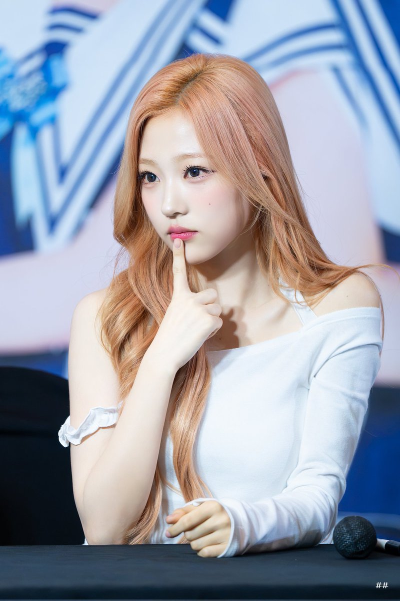 saram_x's tweet photo. #하츠투하츠 #Hearts2Hearts
#스텔라 #STELLA https://t.co/DnRzet4FvZ