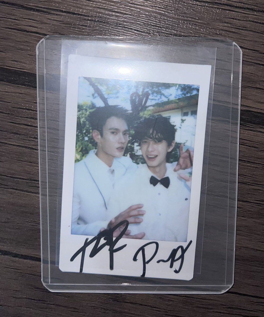 BberyShopp's tweet photo. สำหรับลูกค้าที่สั่งซื้อนิตยสาร NewRomantic X #poohpavel กับทางร้าน จะได้รับการสุ่มลุ้นรับพลล.ลายเซ็นสดของแท้ จำนวน 1 ใบค่ะ (เนื่องจากสำนักพิมพ์พึ่งจัดส่งมาให้ทีหลัง)
จะทำการสุ่มวงล้อและแท็กแจ้งผู้โชคดีให้ทราบอีกครั้งนะคะ ขอบคุณลูกค้าทุกคนที่ไว้ใจทางร้านค่ะ🙇🏻‍♀️🫶🏻
#อัปเดตBbery https://t.co/7GSJEeJjBs