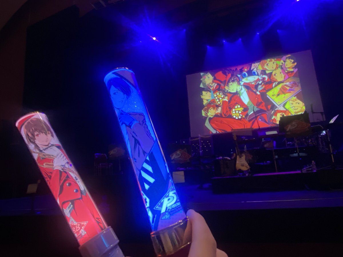 2525mochacha's tweet photo. ペルコン横浜公演、両日参加🎺
2日目は最前センター！

素敵な演奏と歌声で大好きな曲をたくさん浴びられて、幸せな空間でした！！会場の熱気すごかった〜✨

泣いて笑って、最高に楽しいコンサートをありがとうございました😭
ペルソナ大好き！🤍

#ペルコン　
#P5BB https://t.co/8JhK5BH1hx