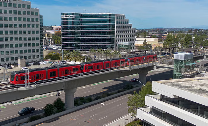 TODNewsHub's tweet photo. SB 79 goes into effect TODAY‼️
More housing near transit, and local NIMBYs can no longer block qualifying projects.
Thank you, @Scott_Wiener! You keep delivering the goods while others talk. California is done with the housing shortage excuses.
Time to build.
#SB79 #California #Transit #Housing #TOD