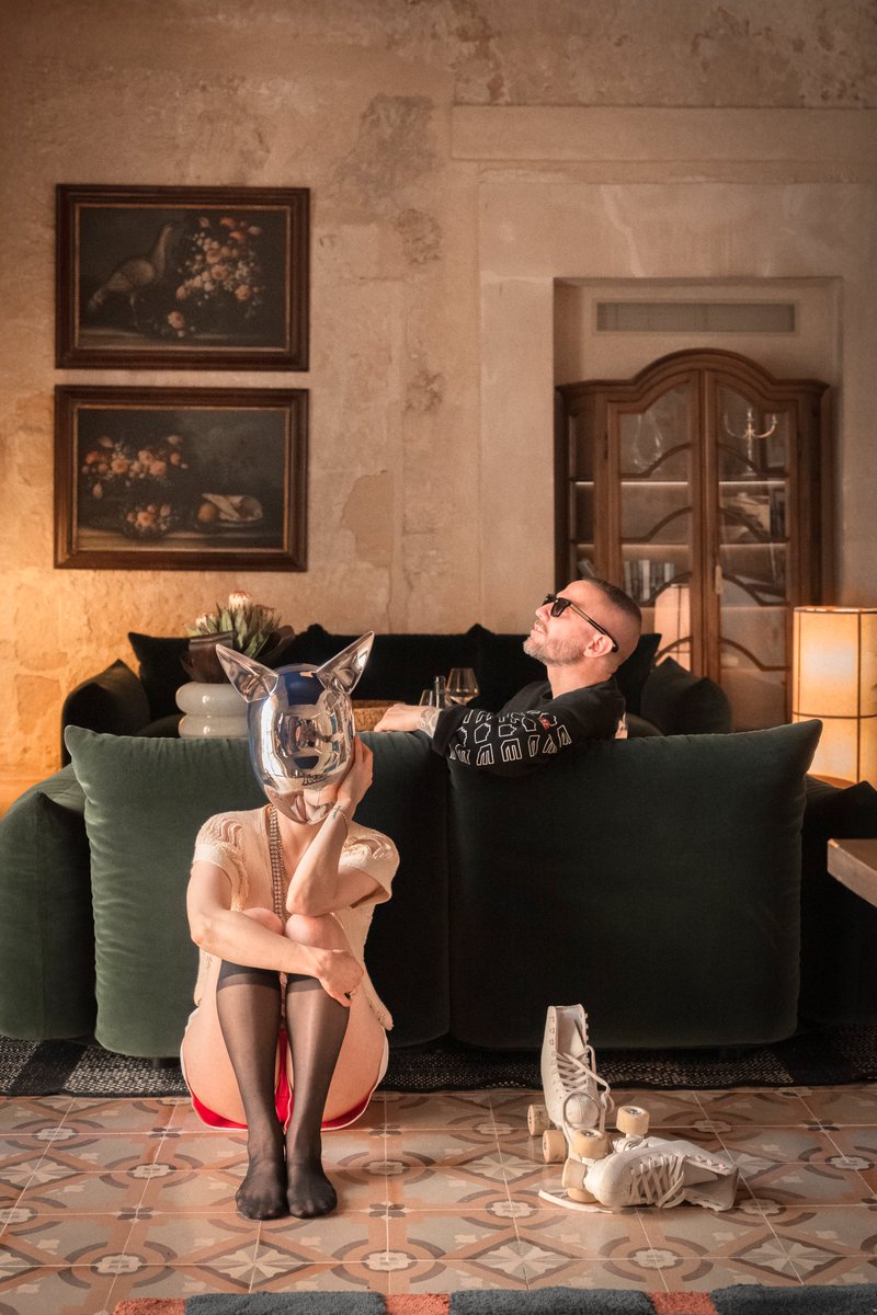 wearegalantis's tweet photo. NEW MUSIC!!! My new EP, “The Devil's Tax Return: Volume 1” is out on October 16th! And new single "Do You Mind" is OUT NOW!! 😃🥂🎉

HUGE shout-out to @Kylaofficial @djpaleface, some records never lose their magic. ✨

🔗 https://t.co/Nfy9zZNxgF
🎥 https://t.co/WwtdH41maq https://t.co/5PWAsrRPBd