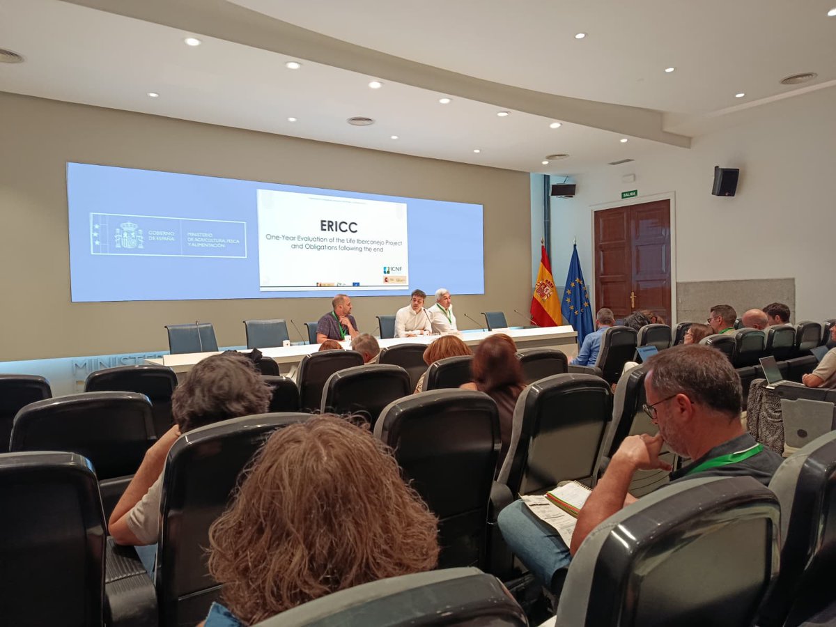 CITAAragon's tweet photo. El Grupo de Gestión Integrada del Departamento de Sistemas Agrícolas, Forestales y Medio Ambiente del @CITAaragon asiste a la reunión del Comité Ibérico de Coordinación del Conejo de Monte (#ERICC), celebrada en Madrid por el @gobmapa.
#ConejodeMonte #Biodiversidad #Plagas https://t.co/lqN3kOU8xY