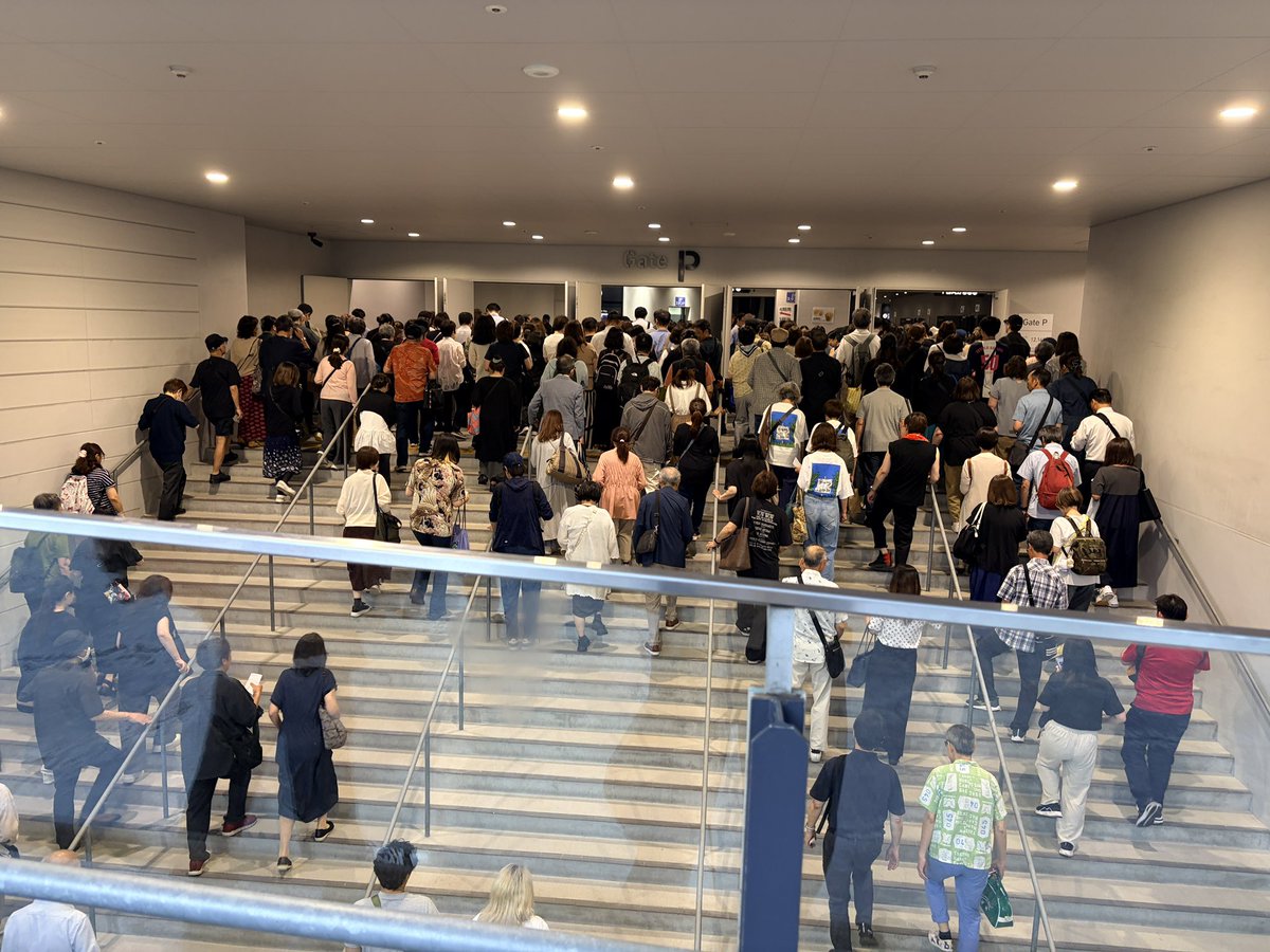suetea's tweet photo. 坐骨神経痛にも負けず、蕁麻疹にも負けず、アレルギー薬の眠気にも負けず、アレレのぱんちょす!!行ってきました‼️

よかったよかった〜行ってよかった‼️‼️でも足の神経は切れそうなくらい痛かった😅 今年のコンサートはどれも当たりだな🥰 https://t.co/YFszTeSX04