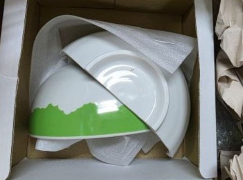zDeLMnpD2X7fw9n's tweet photo. 私も破損した食器プロデュースの皿について問い合わせたが、最初の返信から約3週近く、何の返信も来ていない··· https://t.co/HQo7GOcr0y