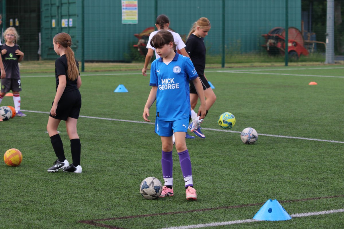 poshfoundation's tweet photo. Concluding last night's sessions at Nene Valley Community Centre was our #PLKicks Girls Only session!

📧 Gareth.Booth@theposh.com for more info.

#pufc https://t.co/Kkey7SULjP