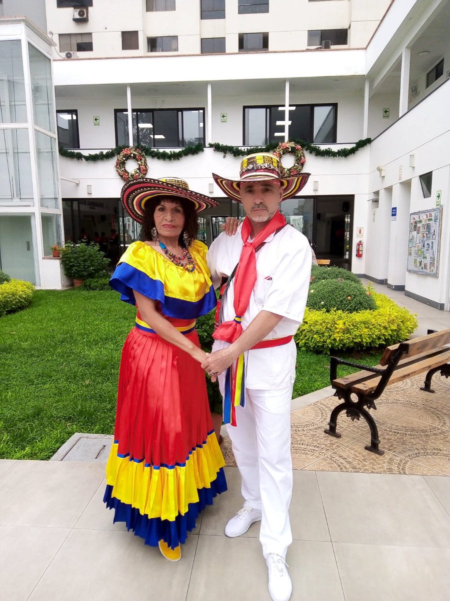 DANSELA2's tweet photo. Presentaciónes Artísticos Con #profe #dansela De #MuniLima #munimiraflores  En #clases De RitmosCaribeños En Los Centros Adultos Mayores @MuniLima
@MuniMiraflores Con #Cumbia #colombiaña 980744643 https://t.co/28BxOGToaG