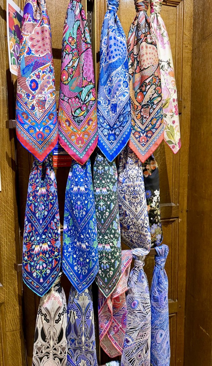 vaneklein's tweet photo. If I could recommend just one place to shop in London, it would always be Liberty 🇬🇧
Not just a department store, an iconic London experience 💙 #LibertyLondon #LondonShopping #BritishStyle #LondonLife #LuxuryLifestyle #Pattern #InteriorDesign #Prints #DesignLovers #VisitLondon https://t.co/KETArgnZHR