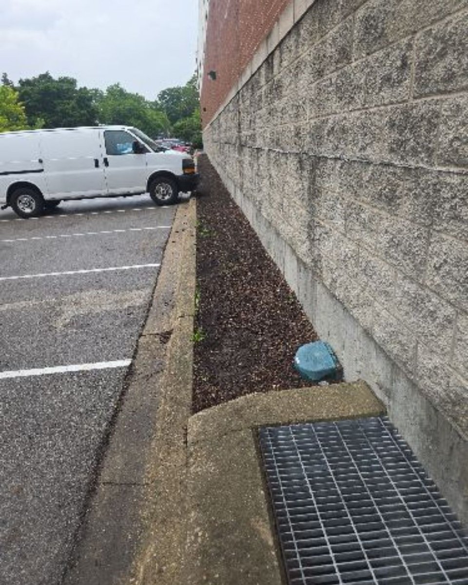 MokenaLotClean's tweet photo. Clean outdoor spaces help create a welcoming experience for every visitor.
#curbappeal #parkinglotmaintenance #walkwaymaintenance #sidewalksweeping #propertyupkeep #groundsmaintenance #propertymanagementservices #littercleanup #portering #outdoormaintenance https://t.co/euQxh0usUD