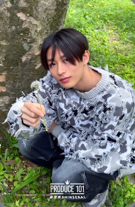 mmmmmellll's tweet photo. カッコよくて好き❤️‍🔥な侑磨さんとのデート服、亮賀さんの一軍（推定）もけもけニットの5倍のお値段でびっくり（※値段が全てではありません） https://t.co/yCRLe4E51d