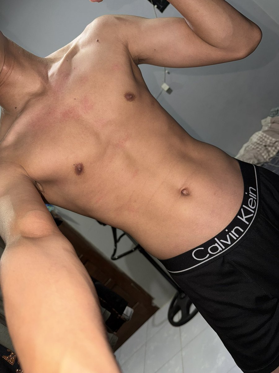 gudday_69's tweet photo. malam bub 😘 https://t.co/arzHtT7q9n