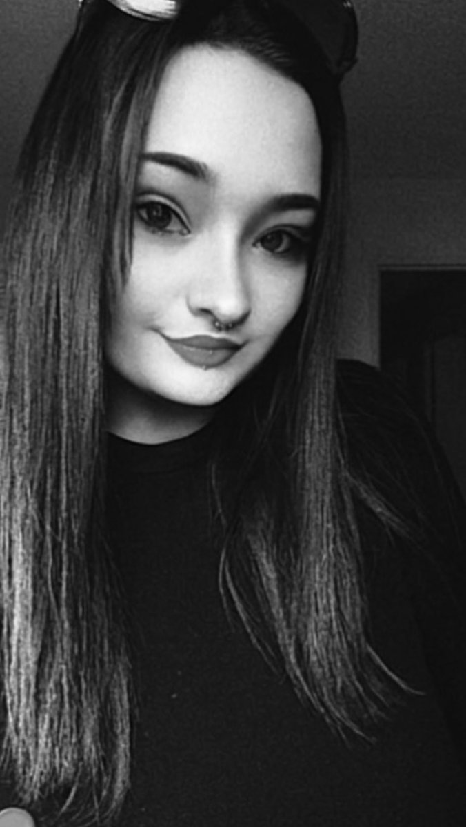 a u d r e y ✿ tweet media