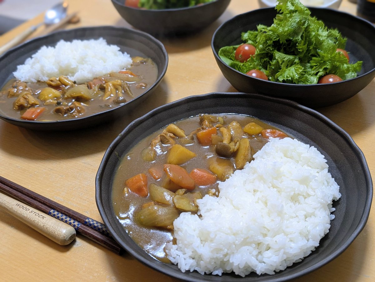 minasek's tweet photo. なんと、料理は資産運用に有効です。

収入－支出＋（資産×利回り）

かんたんな料理もできない人は、資産運用の公式の「支出」を小さくする有効手段がひとつないので、資産運用にはその分不利。

料理は投資ほど難しくないので、やってみてはいかが？