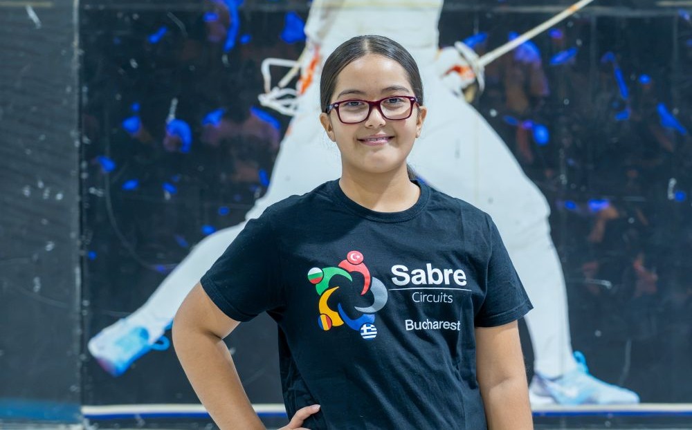 ArabNewsSport's tweet photo. Nine-year-old Ghasaq Alqahtani discovered fencing by watching her older sister train at home, sparking a passion that has taken the young #Saudi to competitions in Europe and the Gulf @FencingKsa https://t.co/goY7zbFtN3 https://t.co/LZB8IFy43K
