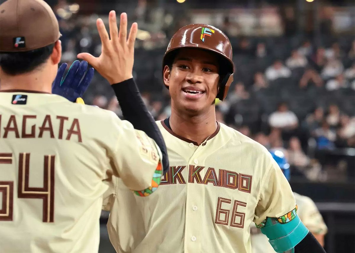 doshinsports's tweet photo. 万波中正　４番起用に応えた１５号
復調の兆し「今までと明らかに違う…」
 | 道新スポーツ
https://t.co/ZPzVHUqsvQ @doshinsportsより #lovefighters https://t.co/sBAQaCK8Cf