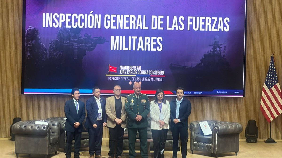 ESAPOficial's tweet photo. #TransformaciónDigital La Dirección de Capacitación participó en el II Congreso Internacional de Aseguramiento y Control Interno, organizado por @FuerzasMilCol (Inspección General de las FF. MM.), debatiendo los retos de la transformación digital en el sector público. 👇 https://t.co/Du3KqPQCVk