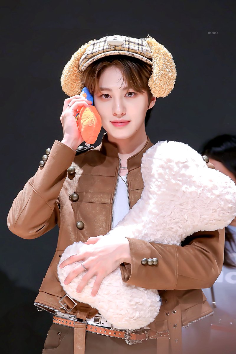 aydennno_'s tweet photo. 260621 Fromm

#EPEX #이펙스 #AYDEN #에이든 https://t.co/BlzNnFwAgq
