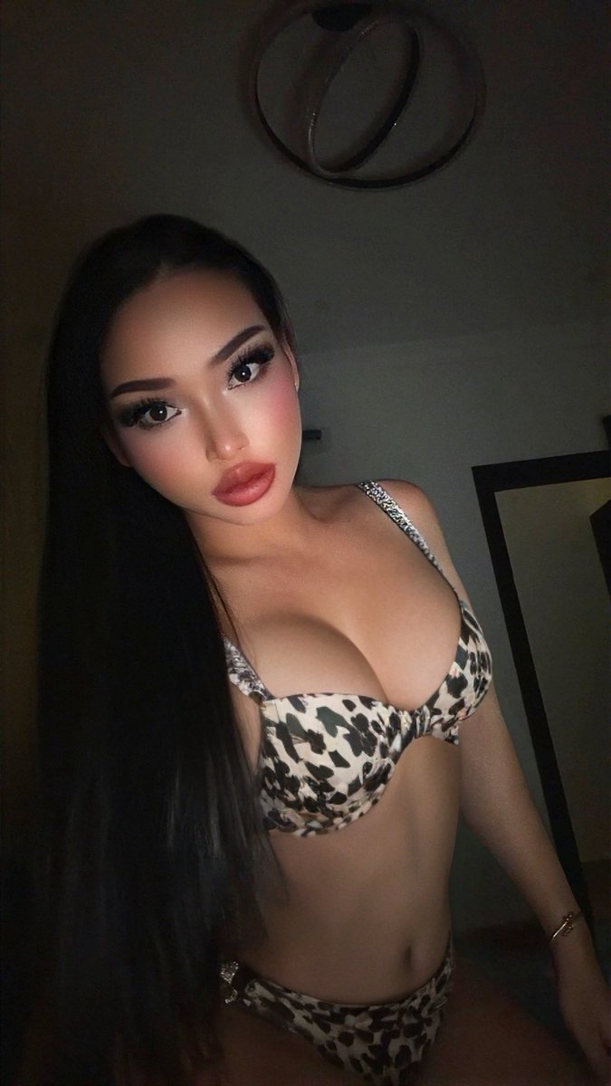 IroelEtik's tweet photo. #ladyboy_jeddah 
#jeddah_ladyboy 
😍🇸🇦🇸🇦 https://t.co/bu9VIdnf8g