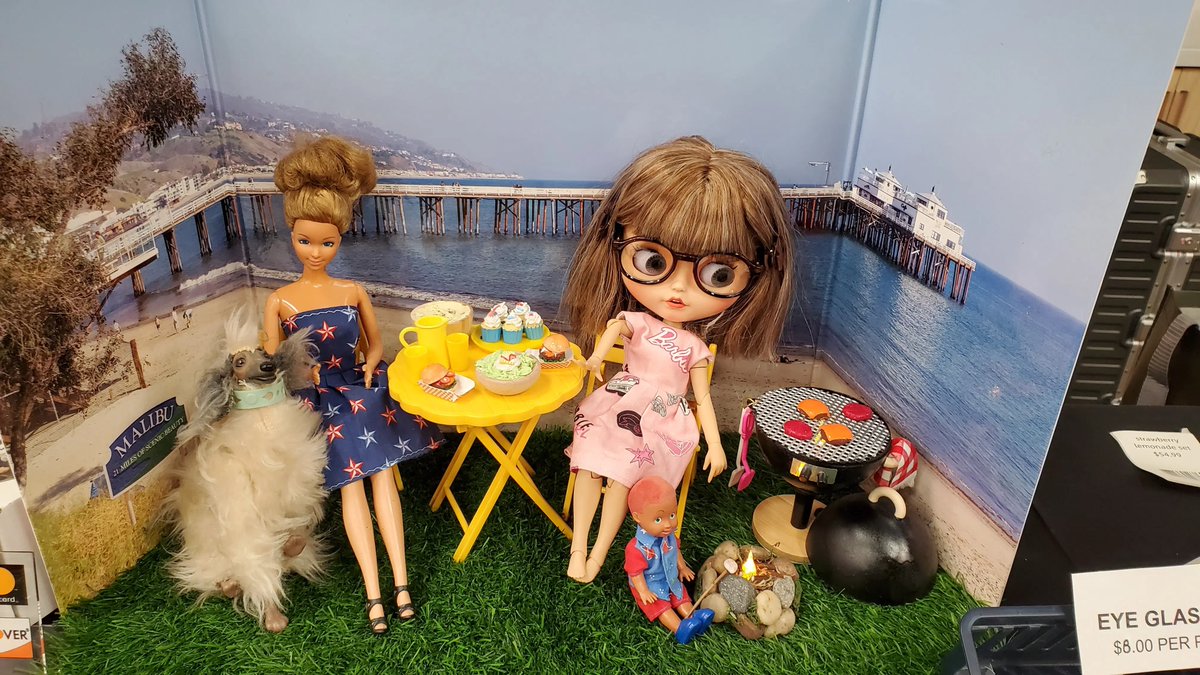 ChefGinas's tweet photo. Chef Gina’s® 1:6 scale Malibu beach BBQ is here! Comment BBQ for the link! #1to6scale #miniatures https://t.co/0mVykxi6ll