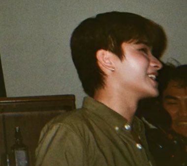 _ppookpick's tweet photo. คุณชายชญานนท์กับกล้องฟิล์ม ติ้กถูกทั้งหมด https://t.co/voJg4uufRJ