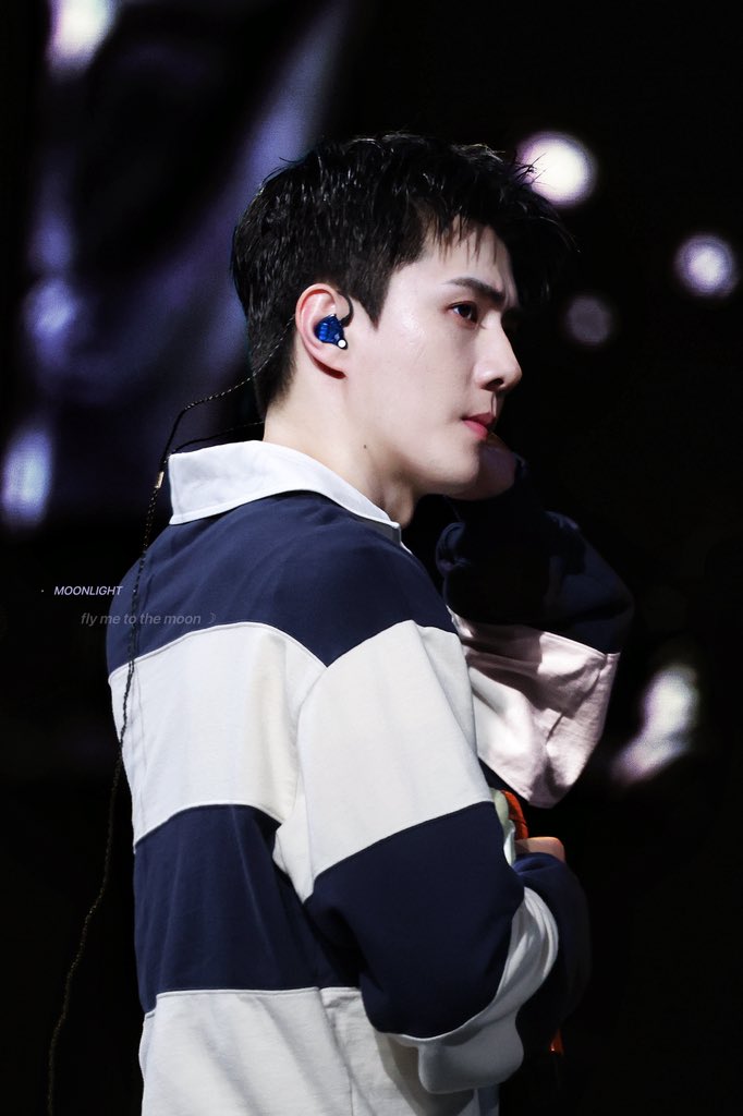 Moonlight_osh's tweet photo. 🌙
#엑소 #세훈 #EXO #SEHUN https://t.co/X5VFI4kLVe