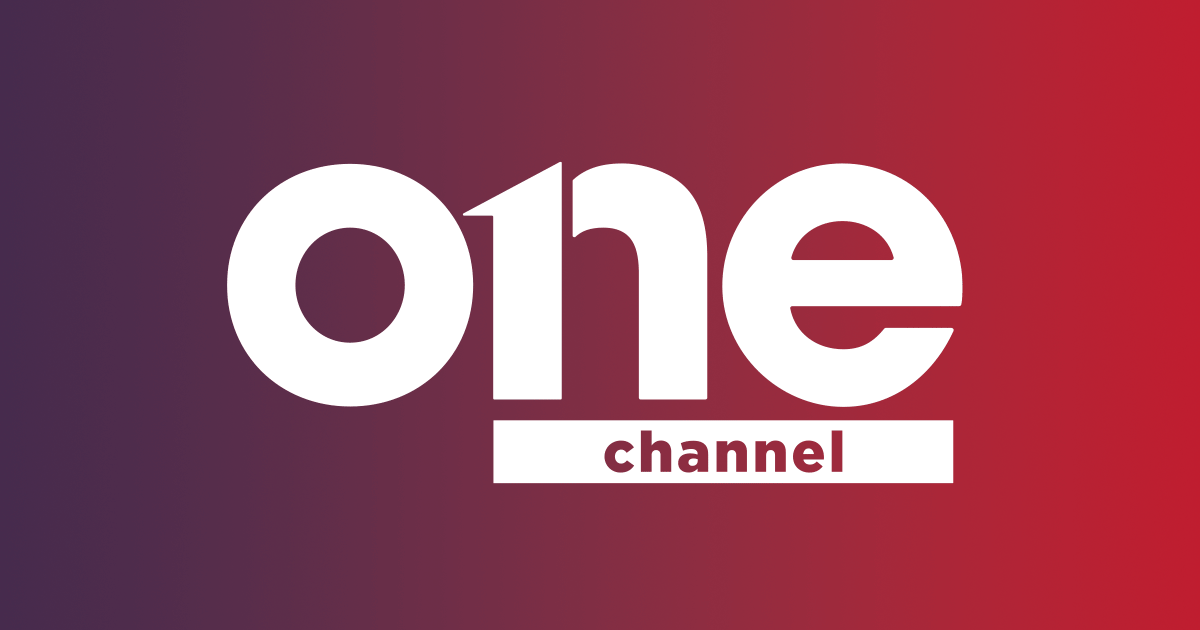 onetvgr's tweet photo. ΑΝΑΚΟΙΝΩΣΗ ONE CHANNEL

Η πολιτική αντιπαράθεση είναι απολύτως θεμιτή. Δεν είναι όμως αποδεκτές οι προσωπικές επιθέσεις, οι προσβλητικοί χαρακτηρισμοί και, πολύ περισσότερο, οι υπαινιγμοί περί παρέμβασης στην ιδιοκτησία ενός Μέσου Ενημέρωσης.

Η συμπεριφορά του Πολιτευτή του ΠΑΣΟΚ Γιάννη Σγουρού απέναντι στον δημοσιογράφο του ONE Channel Σταμάτη Ζαχαρό δεν συνάδει με τον σεβασμό που οφείλουν όλοι στον δημόσιο διάλογο. Την καταδικάζουμε απερίφραστα.

Το ONE στέκεται σταθερά στο πλευρό των δημοσιογράφων του και θα συνεχίσει να υπερασπίζεται, χωρίς εκπτώσεις, την ανεξαρτησία της ενημέρωσης και το δικαίωμα των δημοσιογράφων να ασκούν απρόσκοπτα το επάγγελμά τους.