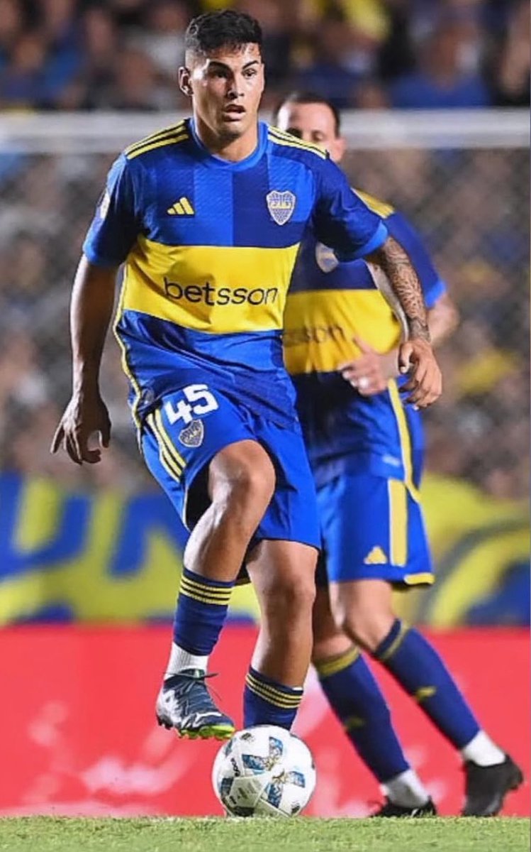 BocaPasionTotal's tweet photo. Cuenta @PampaAranda 

Marcelo Saracchi, Mauricio Benítez y Walter Molas regresaron  de sus préstamos y se entrenan en Boca junto al  grupo de los apartados. Ninguno será tenido en cuenta por Arruabarrena.

#LaInfoDeBoca @PampaAranda https://t.co/uUVpIm8MgJ