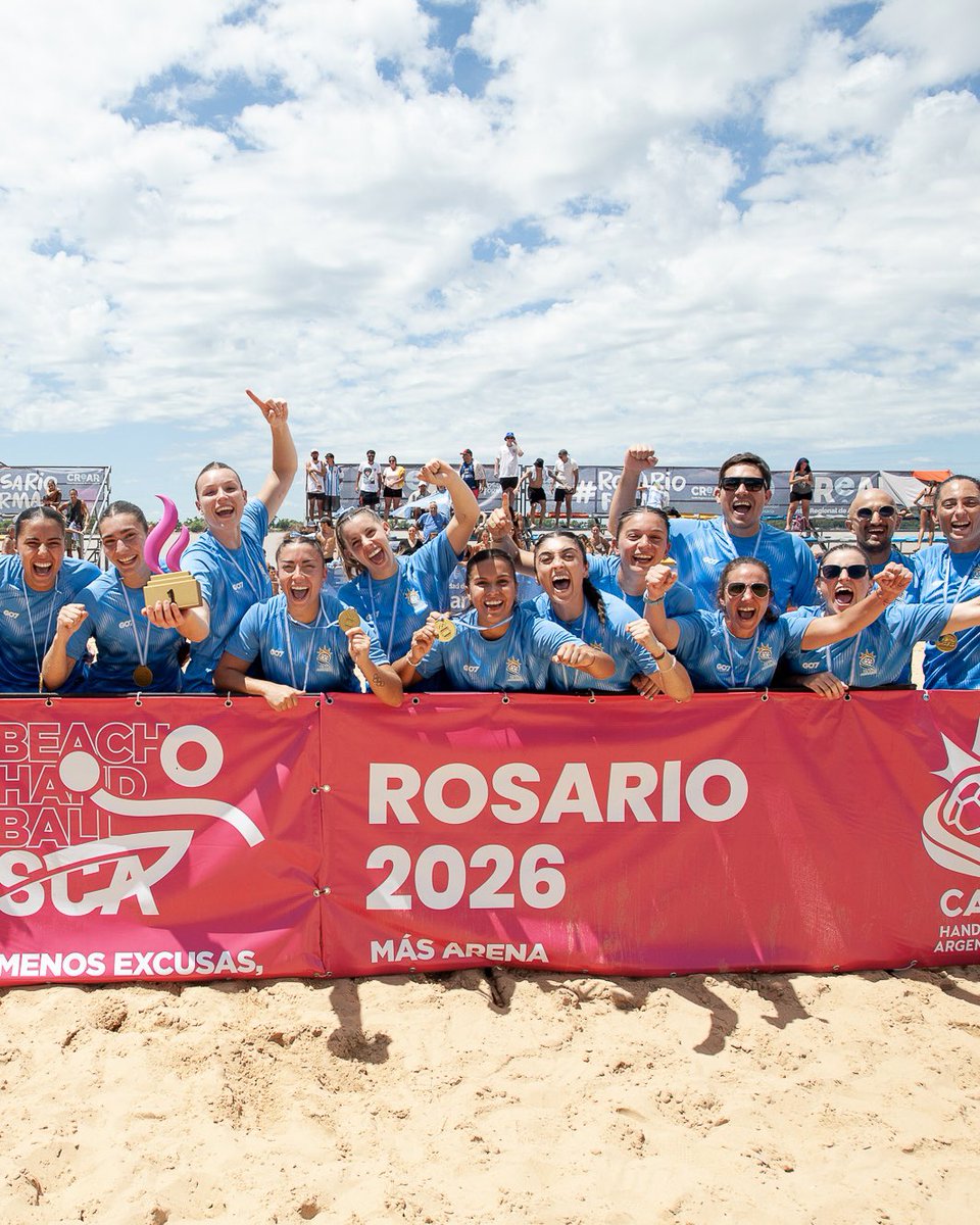 CAHandball's tweet photo. En Croacia 🇭🇷, las Kamikazes consiguieron la trifecta que ofrece el Beach Handball en su competencia internacional contando Mundial, World Games y competencia continental 🔝 https://t.co/bjZYRHQAcx
