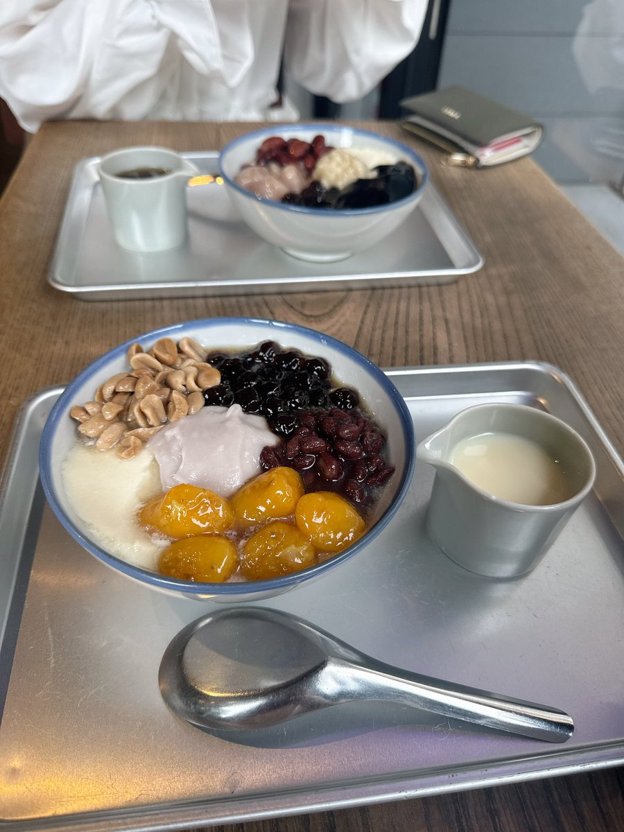 takapi_0608's tweet photo. 初めて豆花食べたけど、変な食べ物やった
けどうまかった🦭
俺の家の前のカフェにあるクレープは
まじ過去1でうまかった！！！

10年ぶりくらいにスポッチャ行ってテニスしてんけど彼女のドライブサーブえぐくて
取れんかったw🎾

ボーリングはずっとGついてたけど🎳 https://t.co/z6v92E07Lv