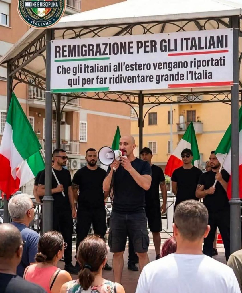 SimoneSilvan2's tweet photo. Per togliere ogni dubbio:
non sembrano idioti, lo sono! https://t.co/WcVxkehPOI