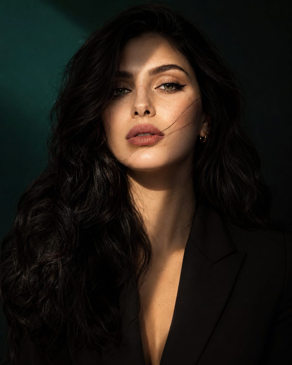Luxury Fashion Beauty Portrait