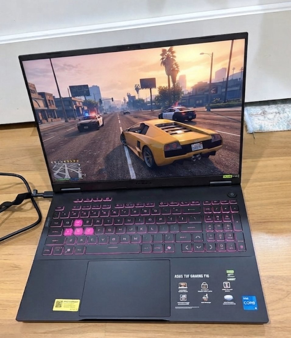 Pallavi_345's tweet photo. asked my Mom for macbook neo but ended up getting this instead 😭 https://t.co/AAbdCHoKBe