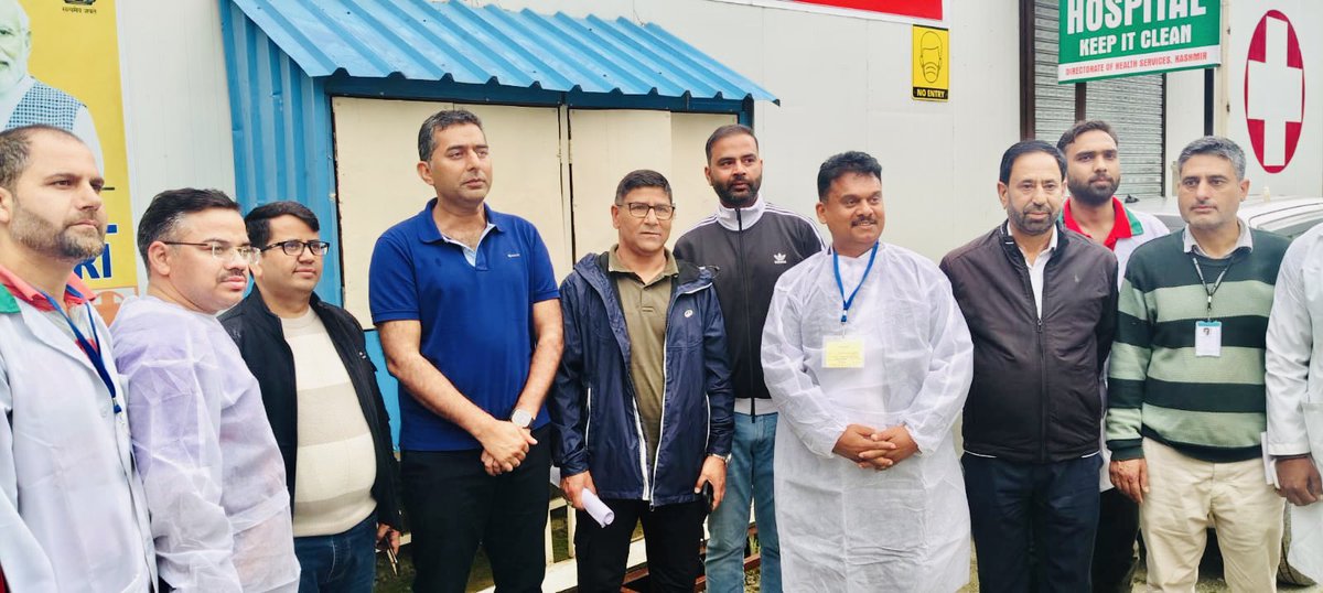 listenshahid's tweet photo. At the high-altitude camps of Shri Amarnath Ji Yatra￼, our doctors stand as silent sentinels of selfless service, courage and hope.
For those who heal in the harshest conditions, every day is Doctors’ Day—today, we honour your sacrifice, compassion and steadfast duty. #HappyDoctorsDay