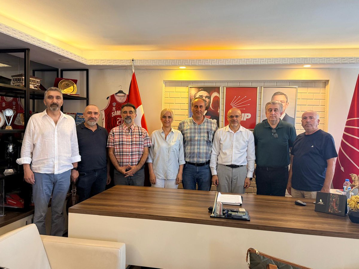 sen_samsun's tweet photo. KESK Samsun Şubeler Platformu olarak butlan kararı sonrası görevinden alınan CHP İl Başkanı Mehmet Özdağ ve  ekibine destek ziyareti gerçekleştirdik. https://t.co/2MLJwl0oZF