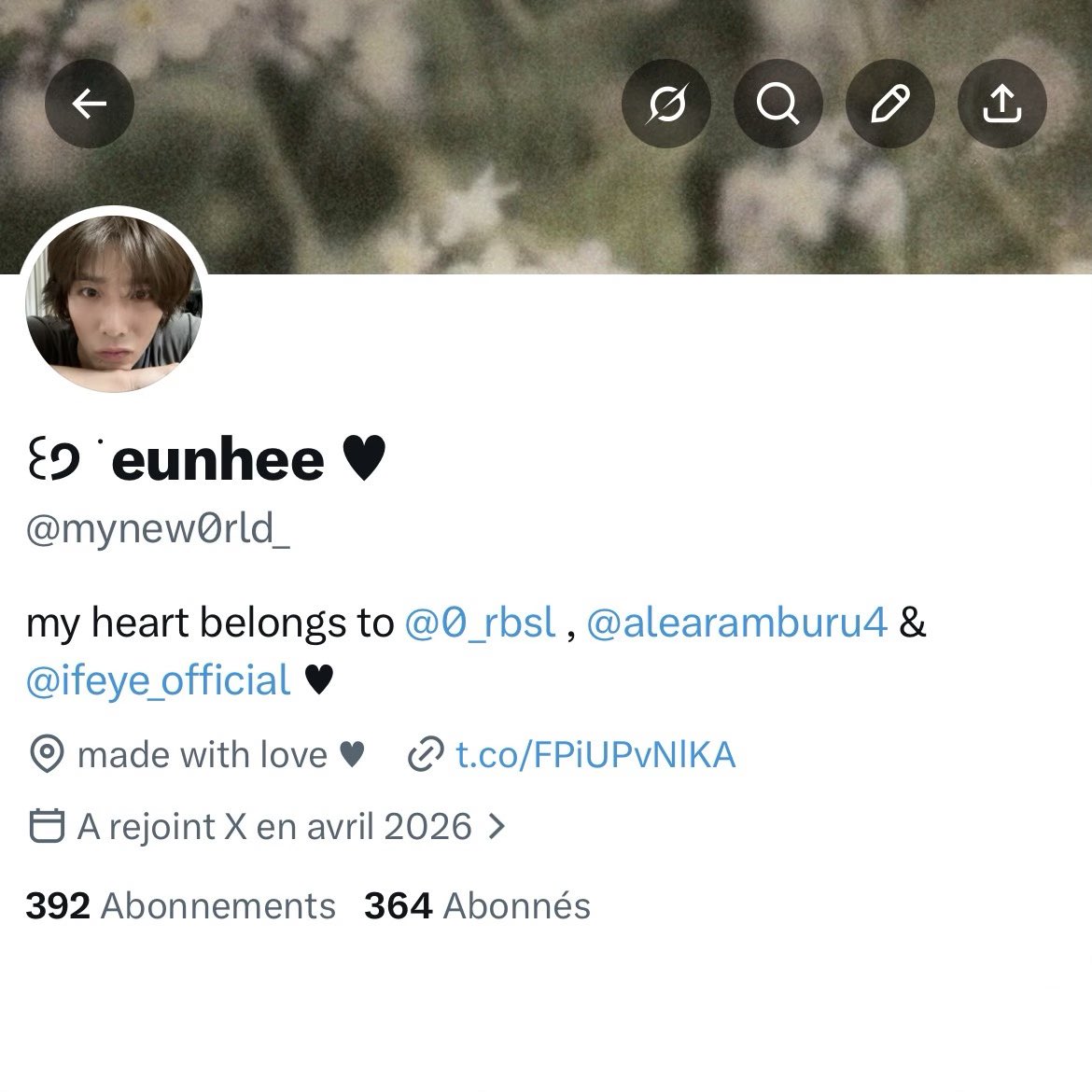 mynew0rld_'s tweet photo. (not so) #newlayouts !
i bet my old fantasy oomfs remember it https://t.co/07wJxW56Lu