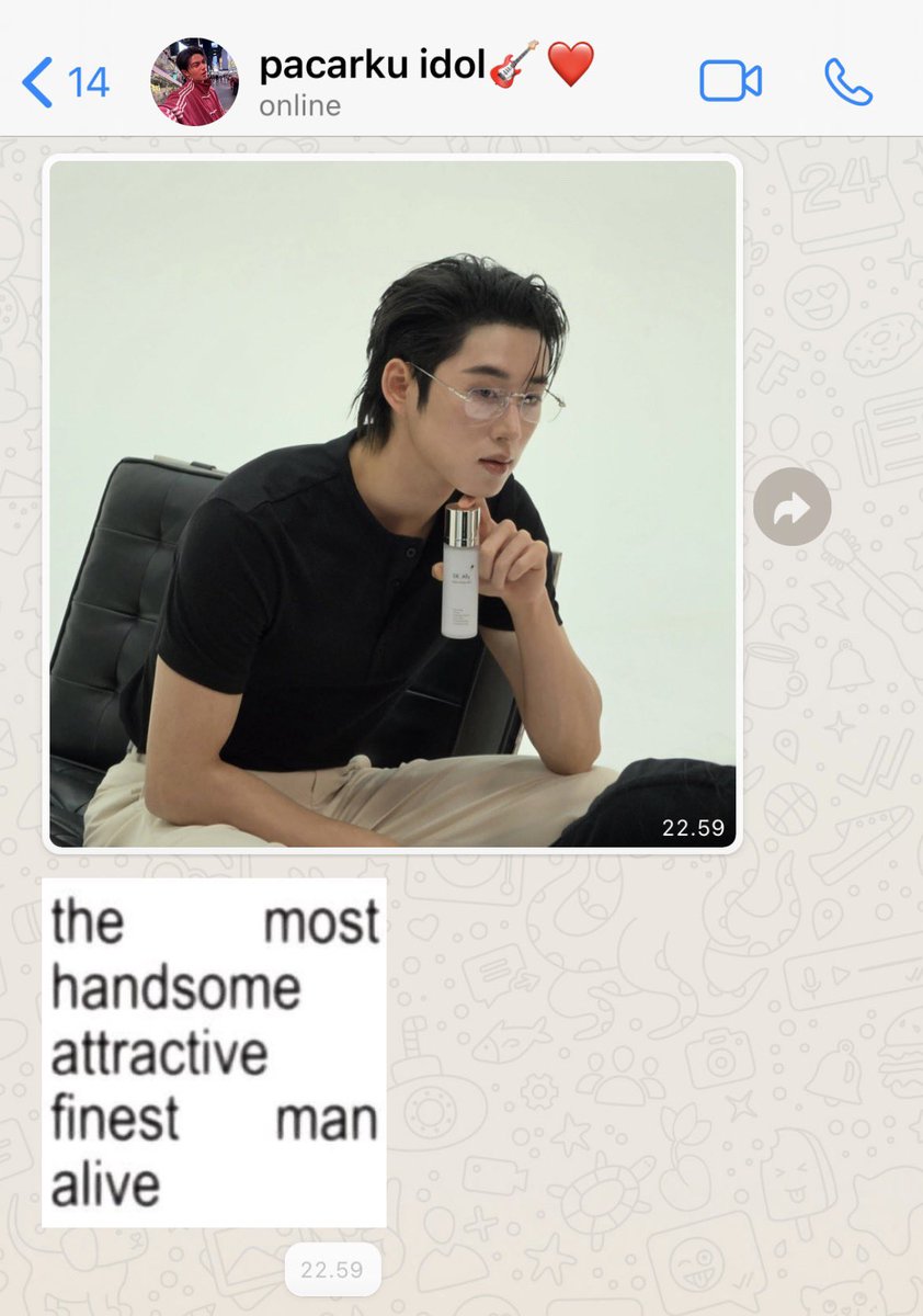 mauvary's tweet photo. #williamest few tweets au

; pacarku idol (the most handsome attractive finest man alive) https://t.co/SgPJBWYiay