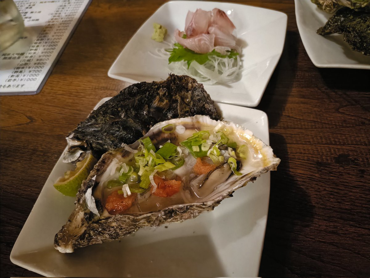 tk8207's tweet photo. #今日の夜ごはん⁡
⁡外勤で鴨居に来て軽くお茶をということで、 #鳥みき 日本酒が豊富なお店で色々楽しめた🍶さらに料理も美味しくて満足！⁡
⁡カレイの唐揚げは絶品✨️⁡
⁡#鴨居 #日本酒 https://t.co/EHNnxevgIA