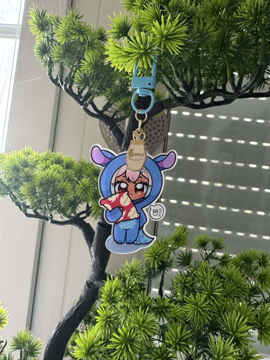 CasimiraLumira's tweet photo. 🤧🥺💙🥛
Ich liebe dieses Hobby ✨
#GERVTUBER #vtuber #handmade #selfmade https://t.co/w3Zt9nWbHJ