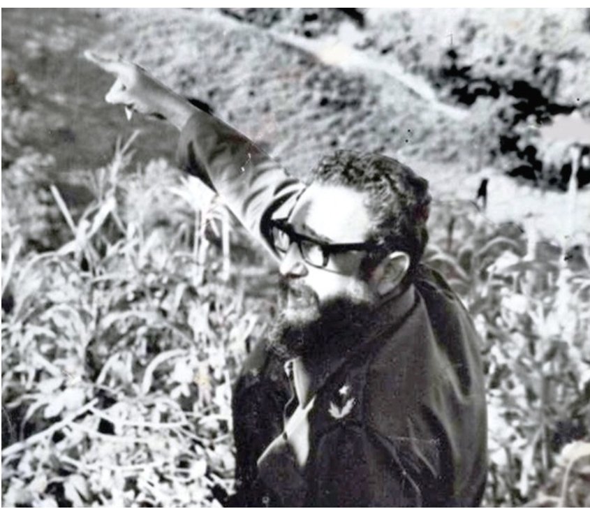 PrensaGtmo's tweet photo. 🇨🇺🇨🇺🇨🇺 La tarde del primero de julio de 1977 llegaba a su fin, cuando el máximo líder de la Revolución Cubana, Fidel Castro Ruz, y un grupo de compañeros ganaban la cima de El Alto del Quimbuelo...

🔗https://t.co/knoZOZKpti https://t.co/aDJzBVTNCv