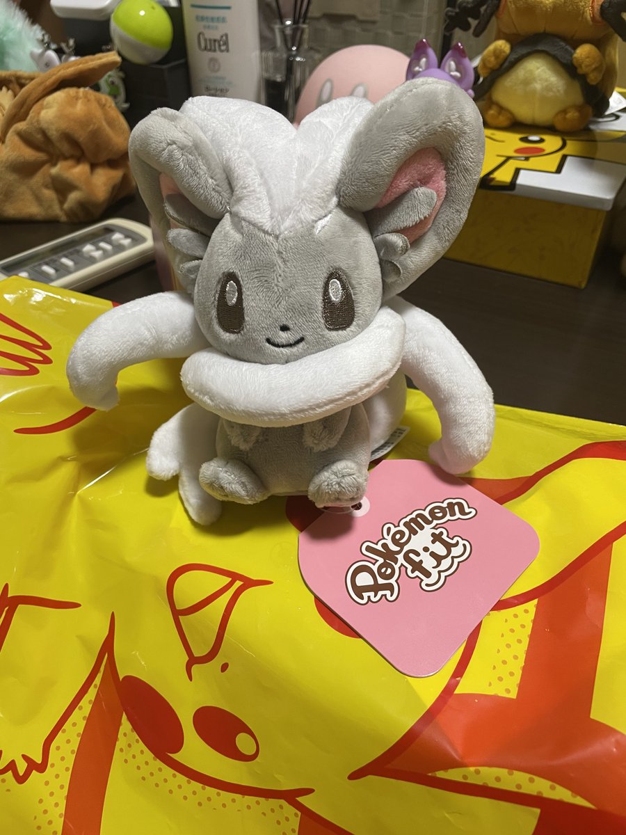 _kf3ac's tweet photo. ポケセンでチラチーノをお迎え
本日はチラチーノの日なので https://t.co/6hRelgNWF2