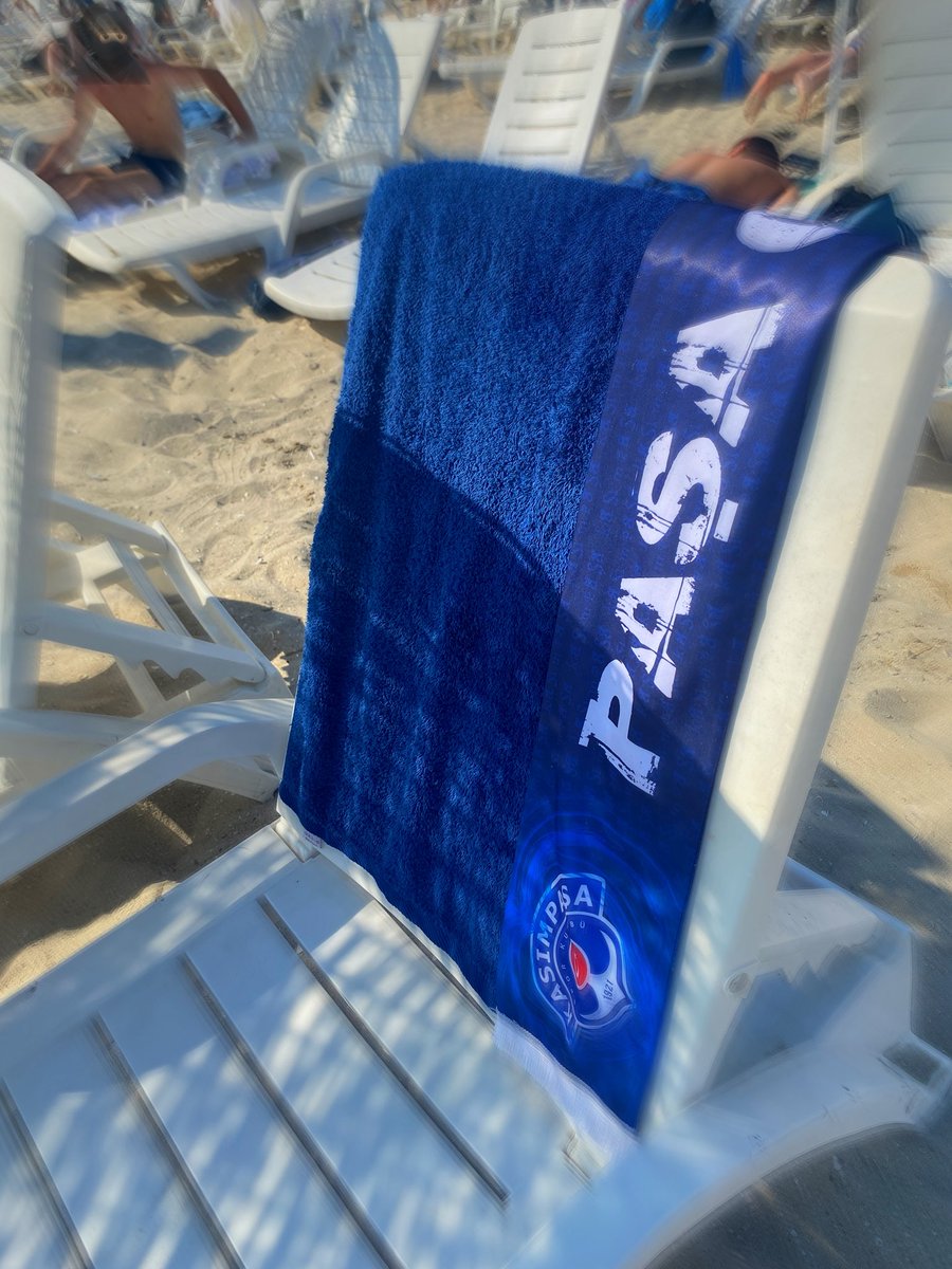 Teoo1921's tweet photo. Abi deniz ya abi tatil ya 
abi holigan ya 🌊🏖️⚓️
#HoliganlarTatilde https://t.co/DsbeJrAt7e