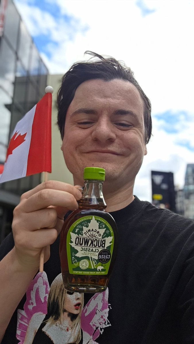 ibxtoycat's tweet photo. Happy Canada day to those who celebrate! https://t.co/pZ1qO6ZmhO