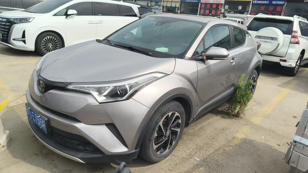 ezechukwuantho5's tweet photo. 2020 Toyota CHR with a low mileage of 48,000 to your door step 21M #toyotachr #tscentmotors #chr2020 #toyotachr2020 #viral https://t.co/wzLE8gU6zX