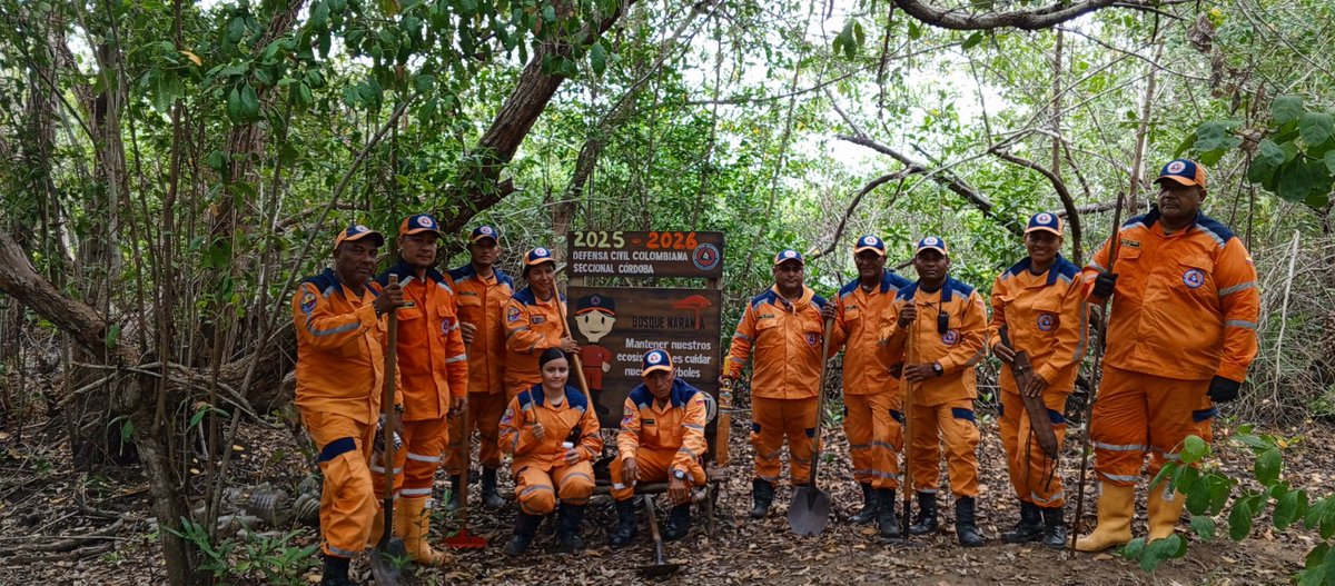 DCCCordobaSec's tweet photo. Primera Siembra Bosque Naranja 2026, zona manglar San Bernardo del Viento,reafirmando nuestro compromiso con la protección y conservación de nuestros ecosistemas.
Cada árbol sembrado representa un paso hacia un futuro más sostenible y resiliente para las próximas generaciones. https://t.co/AsKjkejVZO