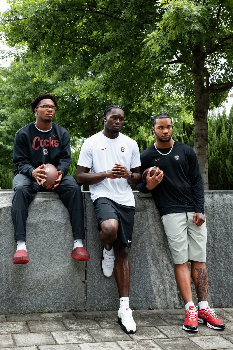 GamecocksOnline's tweet photo. Our Nike Blue Ribbon Elite Student-Athletes 🔥 https://t.co/c8bj1bO4GK